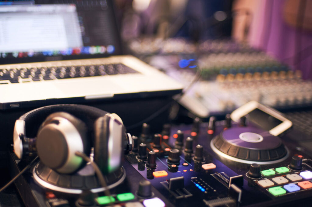 mp4 remix, remixpacks, remix mp4, remixpack, remix pack, dj remix pool, remix packs, vremix, video remix pack, video remixes pack, mp4remix, musica para djs, video dj pools, videoremix